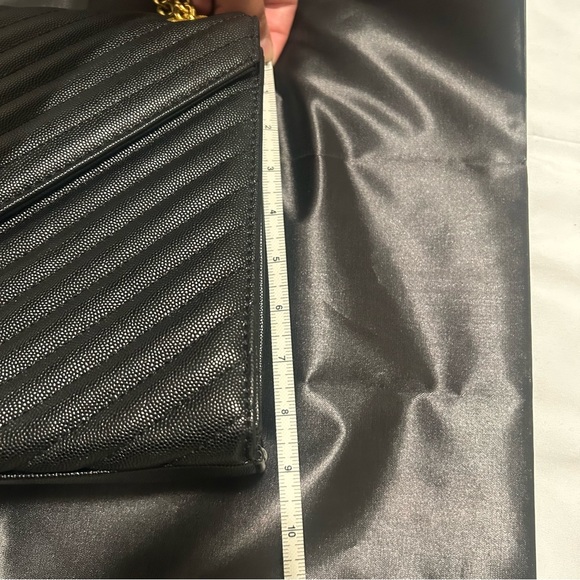 Luxury Black Quilted Women's Bag - Picture 7 of 8